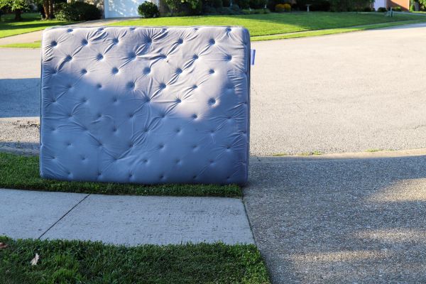 Mattress Removal Service in Charleston
