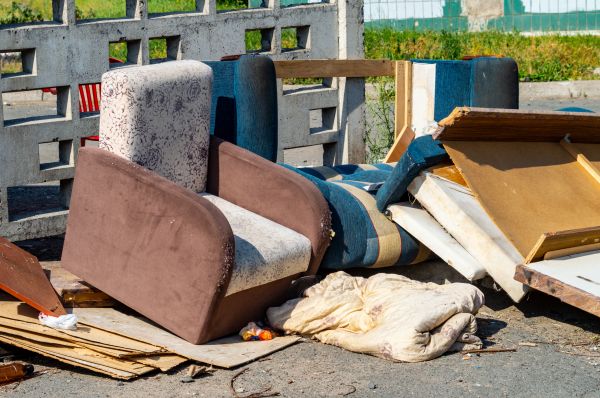 Outdoor Furniture Disposal in Charleston